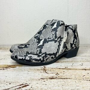 Arizona Jean Company Galen Zip Block Heel Snakeskin Booties 8.5M NWOT